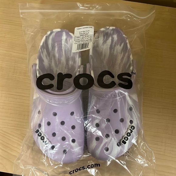 SOLD - NEW Crocs classic marble clog - Picture 1 of 2